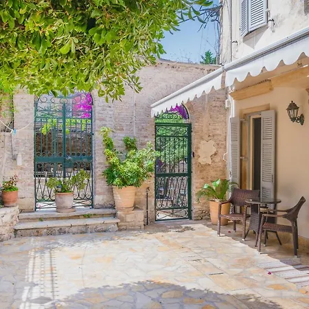 بيت للعطل New Fortress & Garden Corfu (city)
